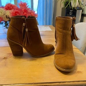 Women's Tan Suede Tassel Ankle Boots